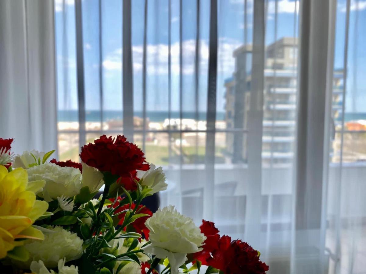 Apartament Summerland Mamaia Nord Bagian luar foto