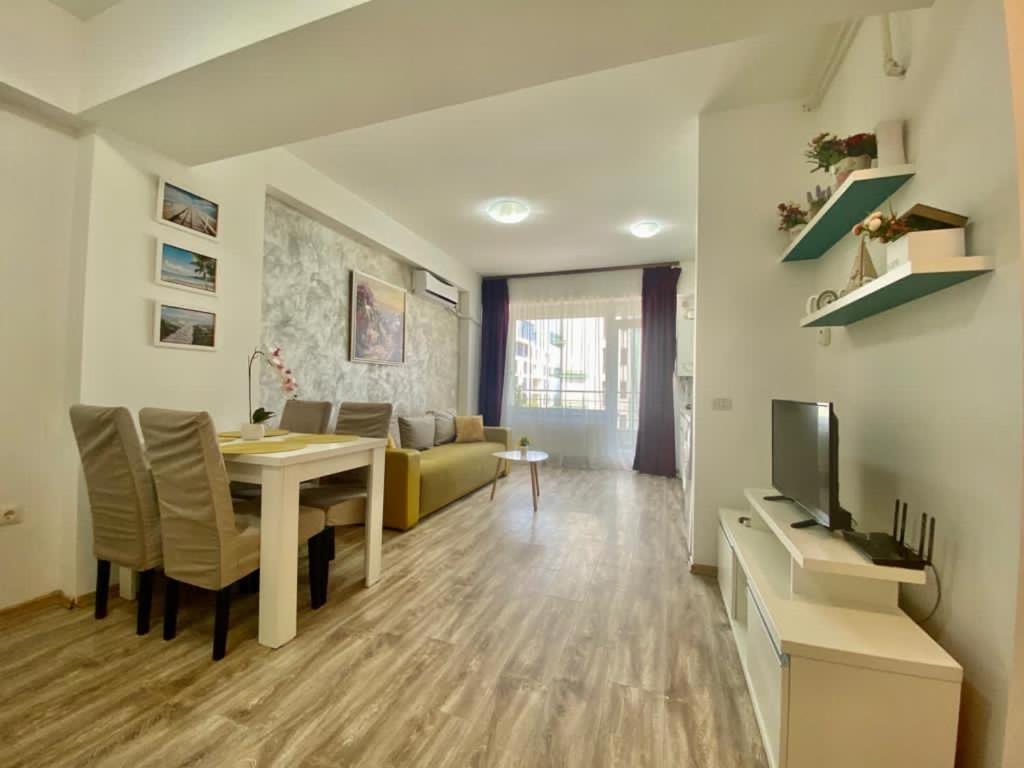 Apartament Summerland Mamaia Nord Bagian luar foto
