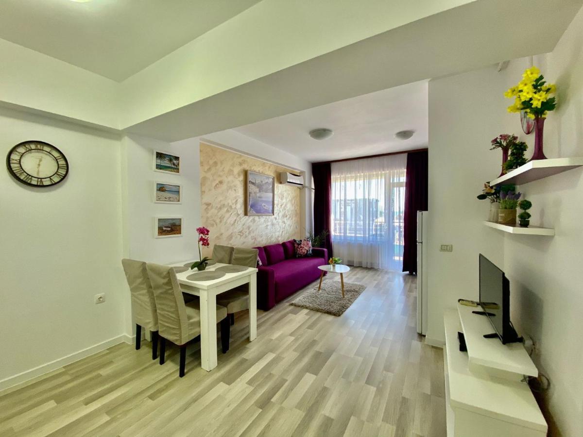 Apartament Summerland Mamaia Nord Bagian luar foto