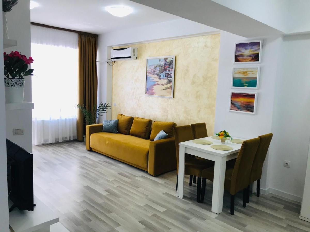 Apartament Summerland Mamaia Nord Bagian luar foto