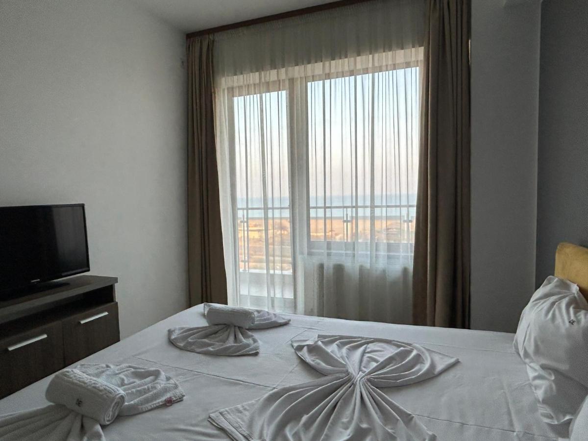 Apartament Summerland Mamaia Nord Bagian luar foto